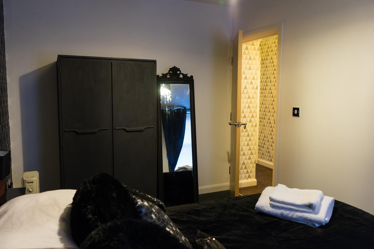 Hullidays - Theatre Side Apartment - Refurbished 2023 Kingston upon Hull Exteriör bild